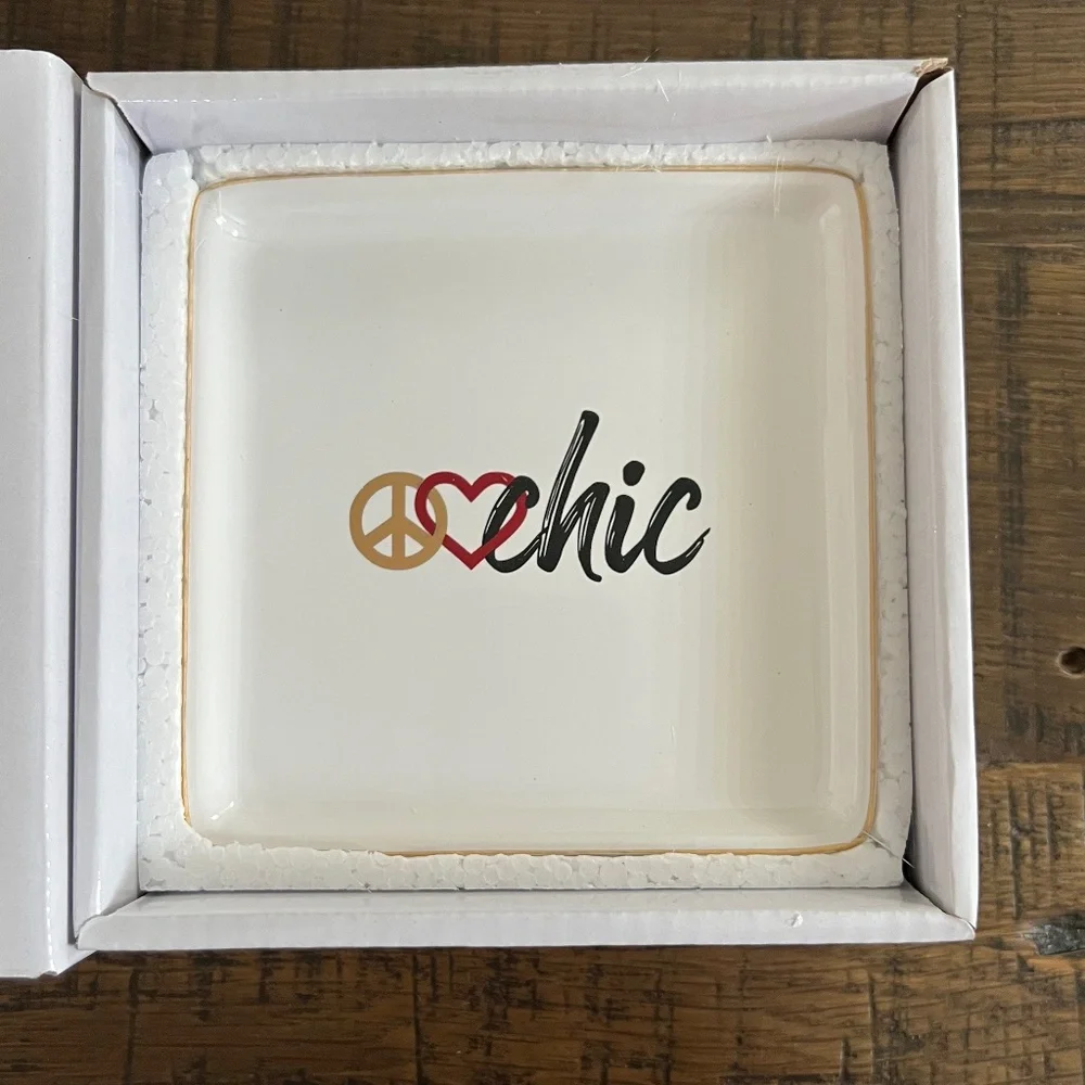NEW! Chico's Peace Love Chic Trinket Jewelry Tray 4.5